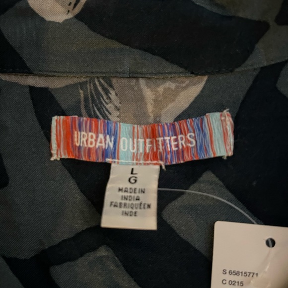 UO Warped Shroom Camp Shirt, Teal, S, M, L, and XL, NWT - Picture 7 of 11